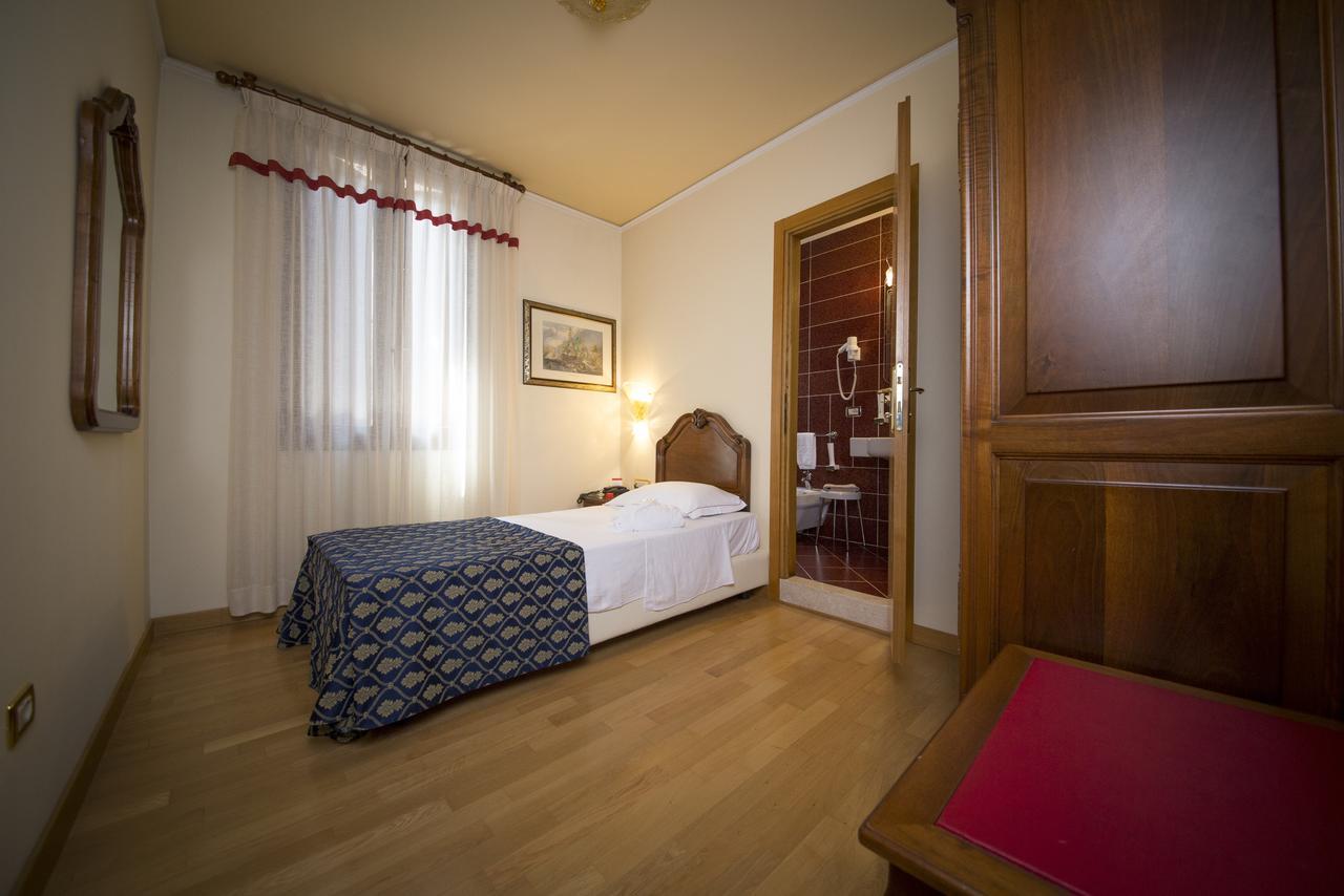 Hotel Spessotto Portogruaro Exterior photo